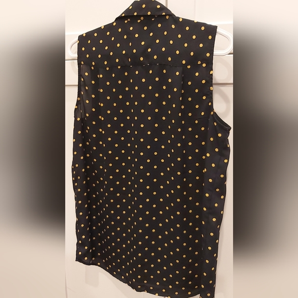 Ann Taylor sleeveless blouse - Picture 5 of 7